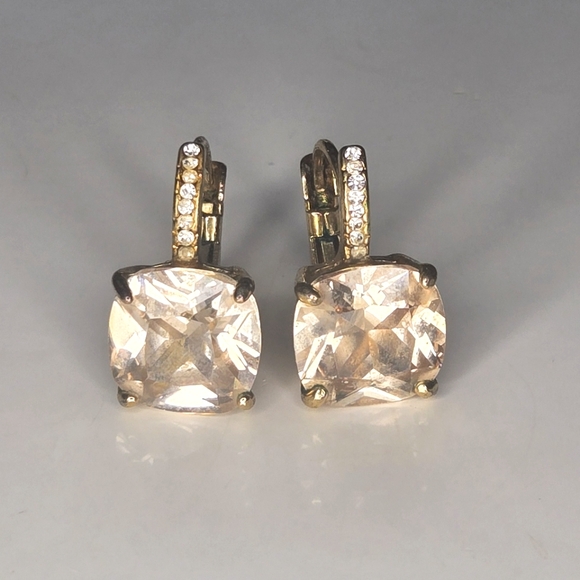 Gold earrings with diamond accents - Picture 2 of 3